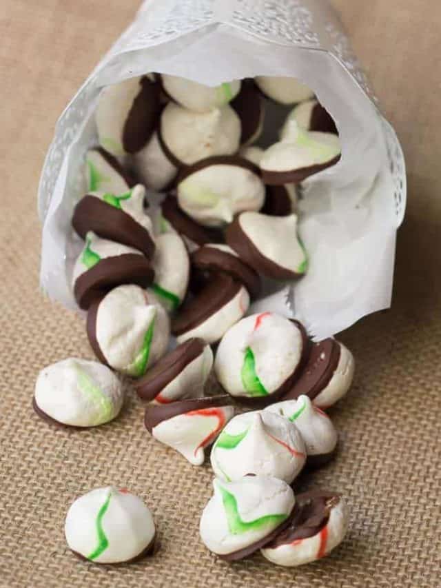 Peppermint Meringue Cookies