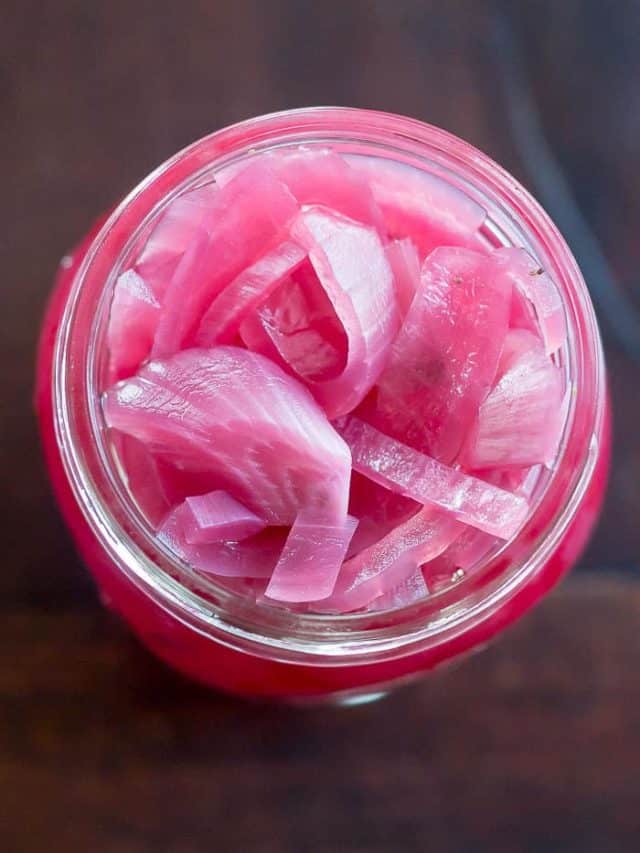 Homemade Pickled Red Onions