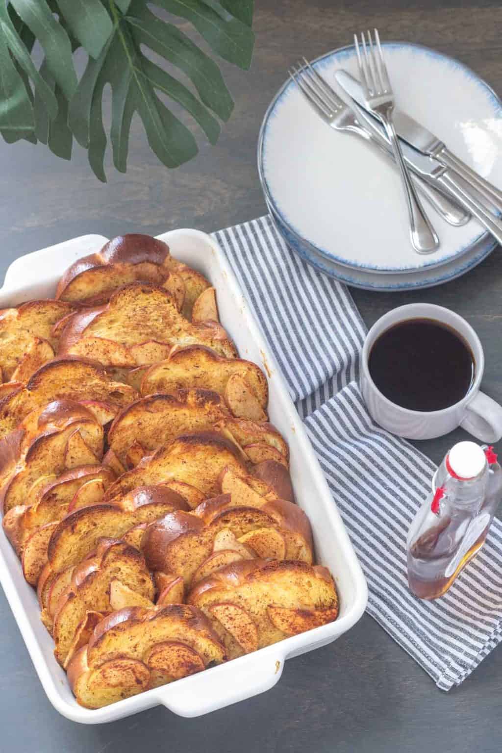 Easy Make-Ahead Overnight Apple Cinnamon French Toast - Stetted