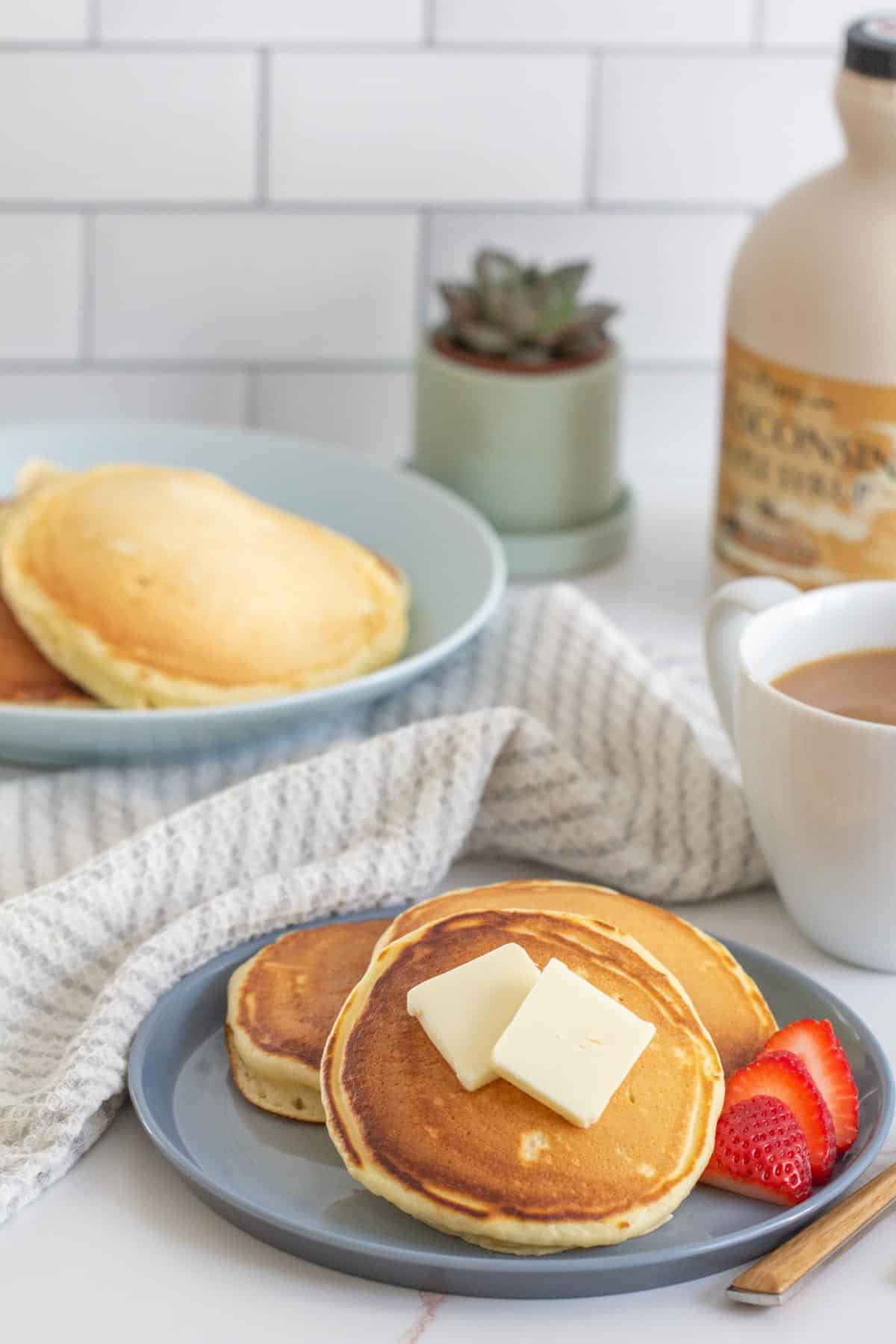 https://www.stetted.com/wp-content/uploads/2022/03/Buttermilk-Pancakes-Photo.jpg