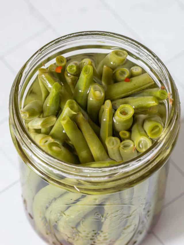 Easy Pickled Green Beans stetted