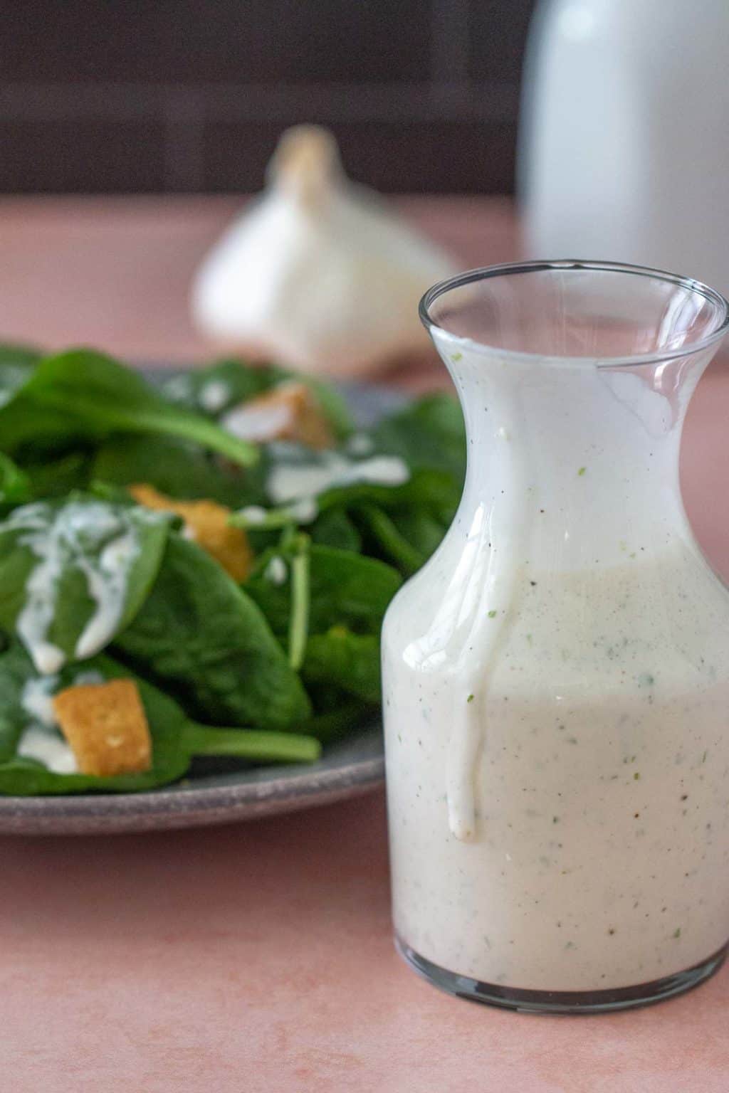 Creamy Garlic Dressing - stetted