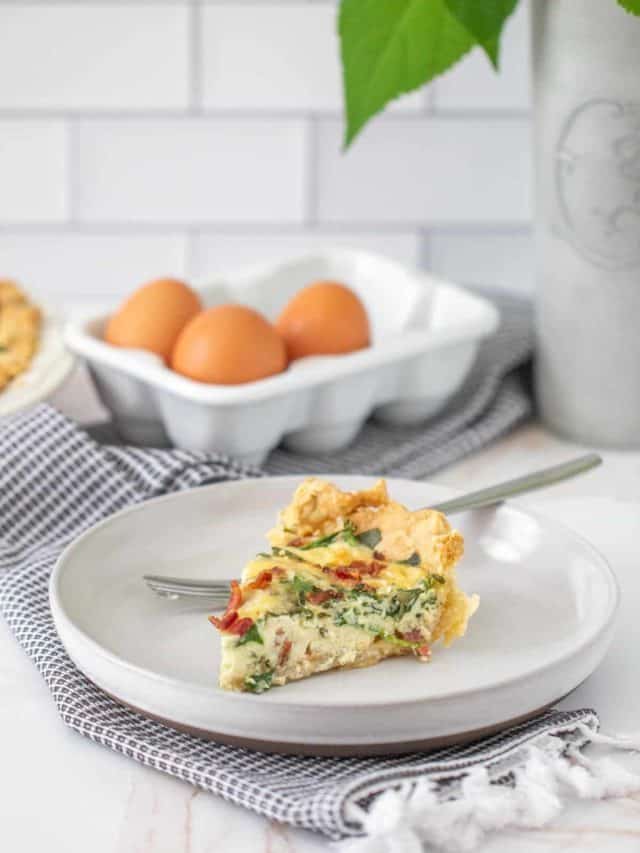 Brunch-Worthy Bacon Spinach Quiche