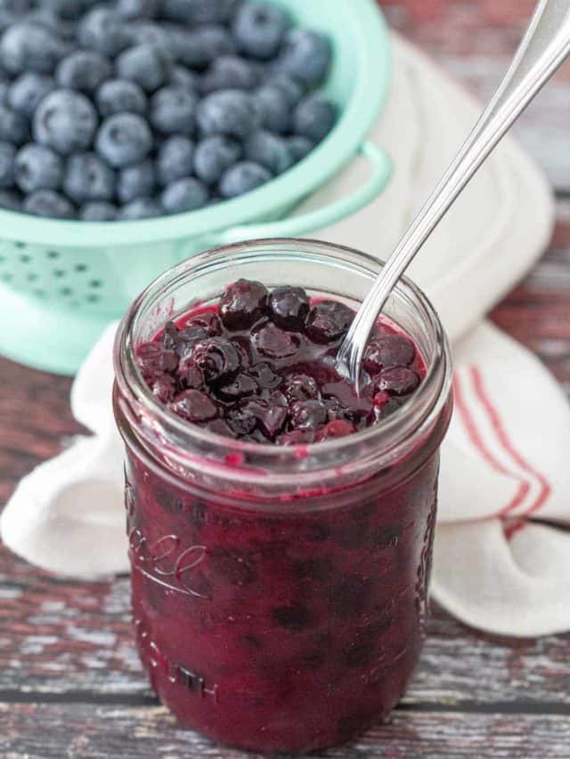 Homemade Blueberry Pie Filling