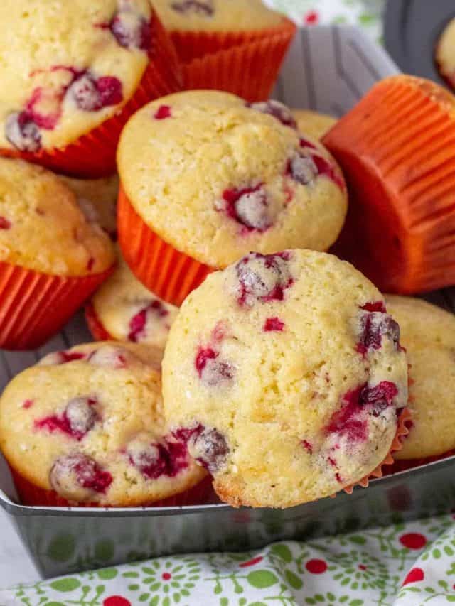 Fresh Cranberry Muffins