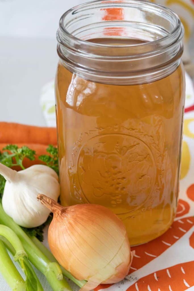 Homemade Vegetable Stock - stetted