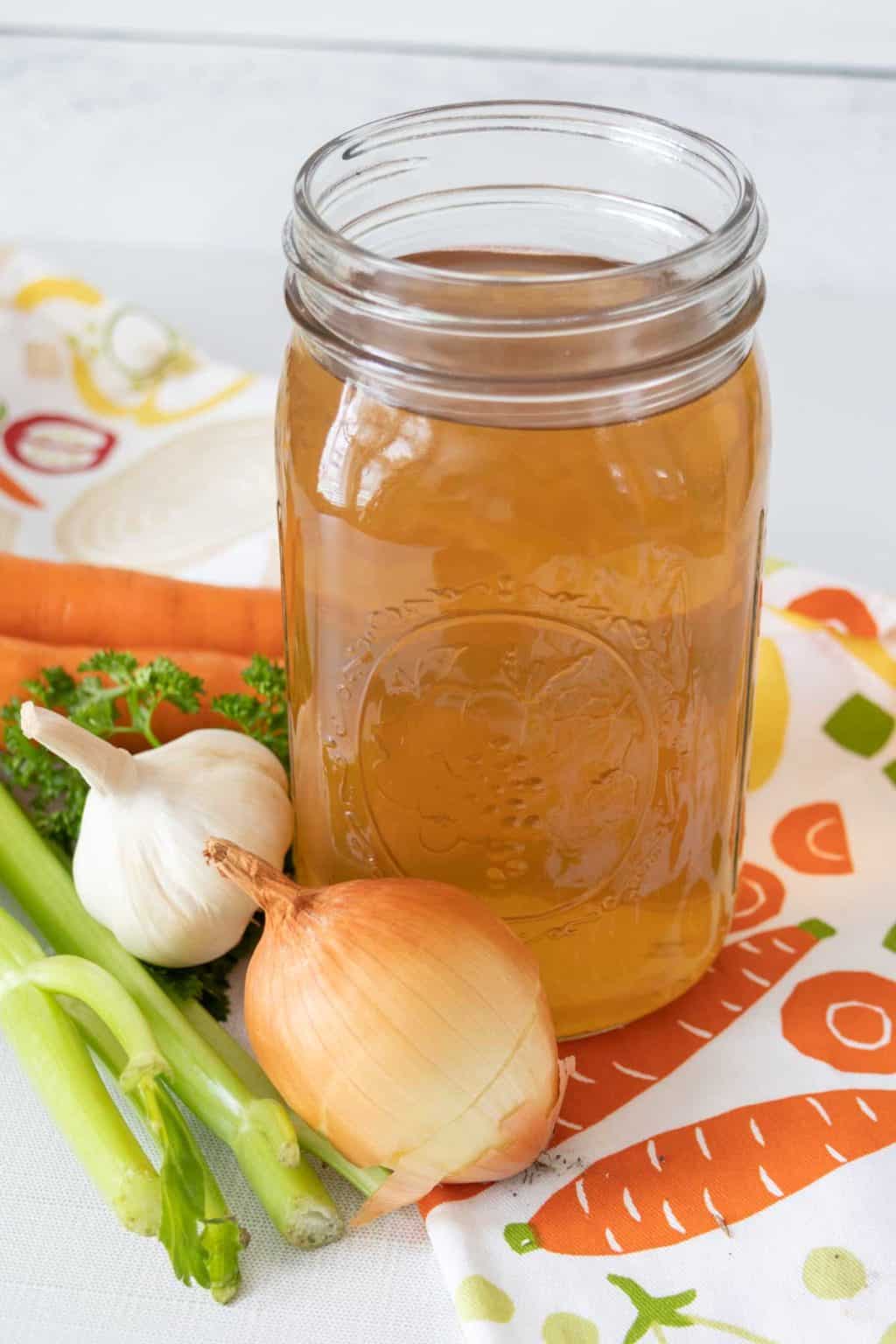 Homemade Vegetable Stock - stetted