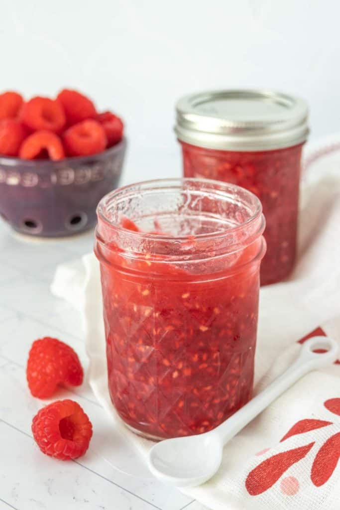 {Small Batch} Raspberry Jam Recipe - stetted